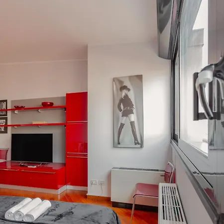 アパート Guesthost - Elegant In The Heart Of