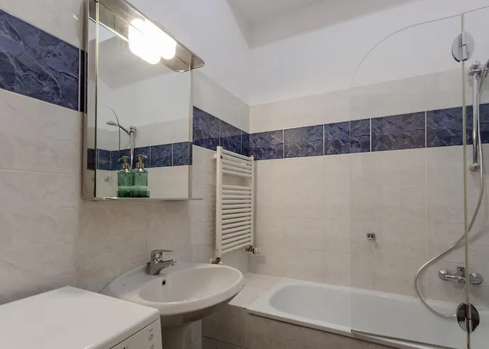 アパート Guesthost - Elegant In The Heart Of